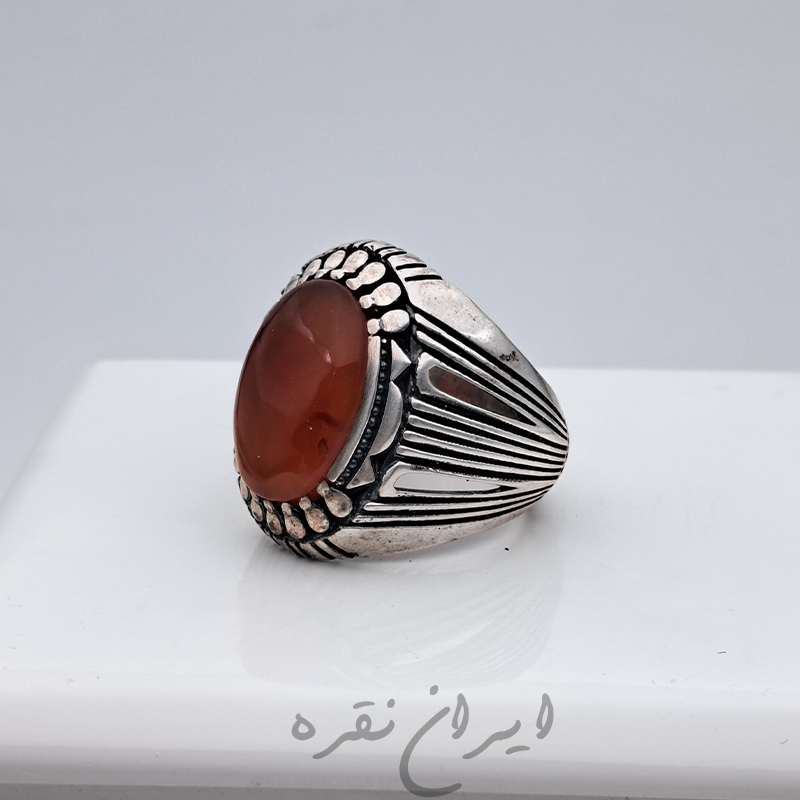 Yemeni Orange Aghigh Ring with Machine-Set Ring انگشتر عقیق یمنی پرتقالی رکاب ماشینی